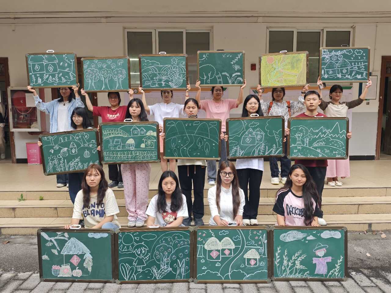 第五届学生技能大赛之“三字一画”比赛1.png