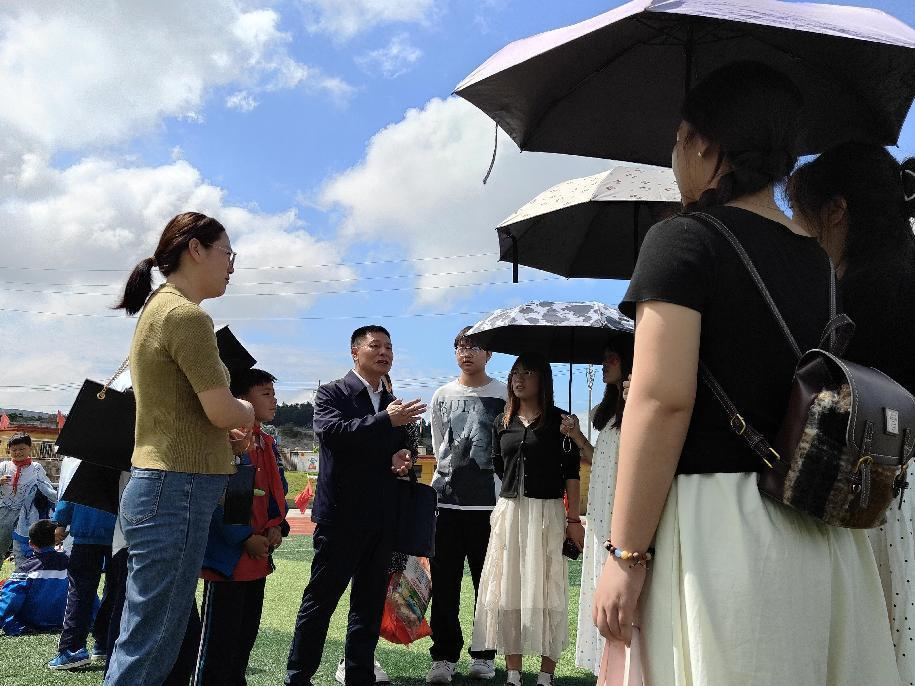 与见习、实习学生交流.png